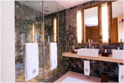 Villa Nautica Paradise Island Resort - Superior Suite, 1 Double Bed with Sofa bed (Water Villa with Whirlpool)