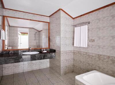 Villa Park Sun Island Resort - Two Bedroom Family Beach Villa