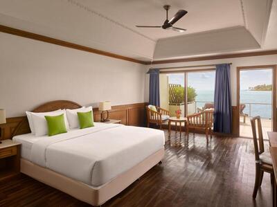 Villa Park Sun Island Resort - Water Villa
