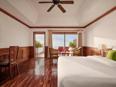 Villa Park Sun Island Resort - Water Villa