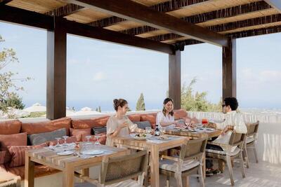 Village Heights Resort, Ираклион, Гърция