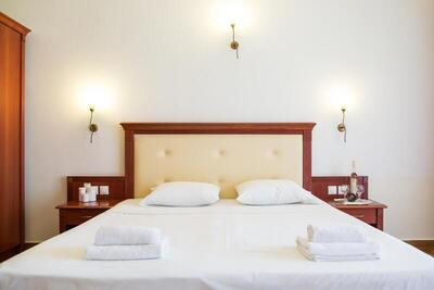 Village Mare - Deluxe Double Room (2 Adults + 1 Child)