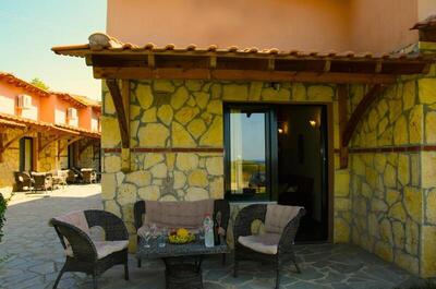 Village Mare, Метаморфози, Гърция