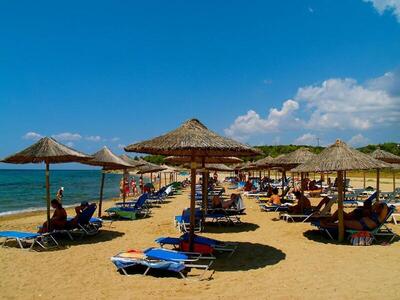 Village Mare, Метаморфози, Гърция