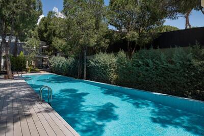 Voyage Belek Golf & Spa Hotel - Lagoon Duplex Swim-Up