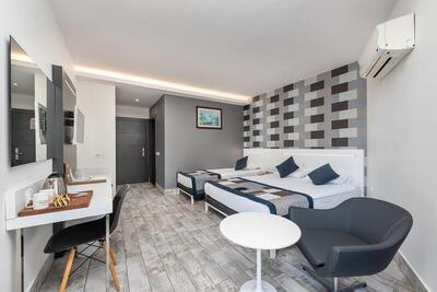 White City Beach Adult Only - Superior Room With Terrace
