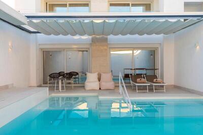 White Hills Resort - Executive Pool Suite- Posh Club