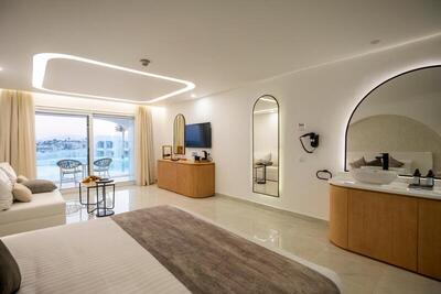 White Hills Resort - Deluxe Room