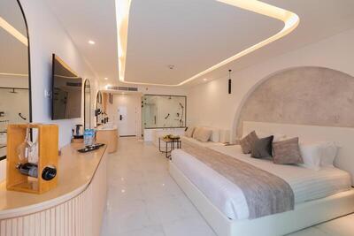 White Hills Resort - Deluxe Jacuzzi Room