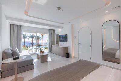 White Hills Resort - Royal Suite- Posh Club