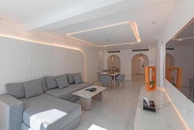 White Hills Resort - Royal Suite- Posh Club