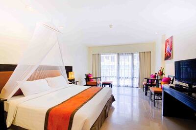 Woraburi Phuket Resort & Spa - Superior Room, Pool View