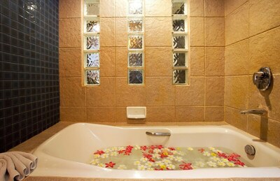 Woraburi Phuket Resort & Spa - Pool Access Room