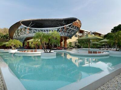Wyndham Grand Nai Harn Beach Phuket, , Тайланд