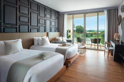 Wyndham Grand Nai Harn Beach Phuket - Deluxe Twin Room with Lagoon View - Non-Smoking