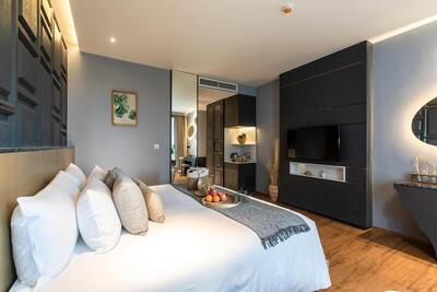 Wyndham Grand Nai Harn Beach Phuket - Deluxe King Room with Pool View - Non-Smoking