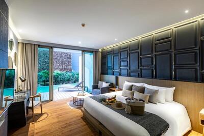 Wyndham Grand Nai Harn Beach Phuket - Deluxe King Room with Pool Access - Non-Smoking