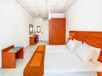 Xenios Dolphin Beach Hotel - Superior Double Room with Side Sea View