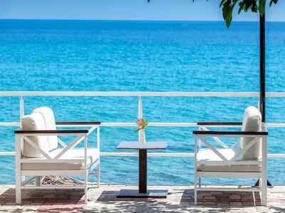 Xenios Dolphin Beach Hotel, Касандра, Гърция