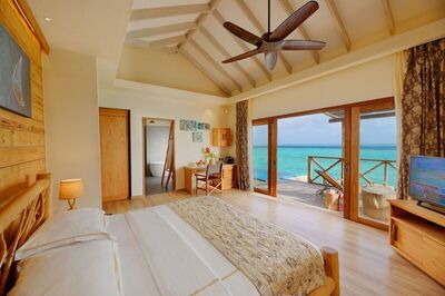 You & Me Maldives - Aqua Suite With Slide - Lagoon View
